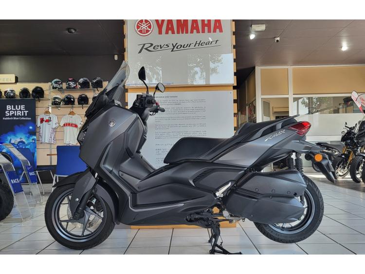 YAMAHA XMAX 300