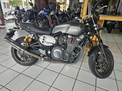 YAMAHA XJR 1300 RACER