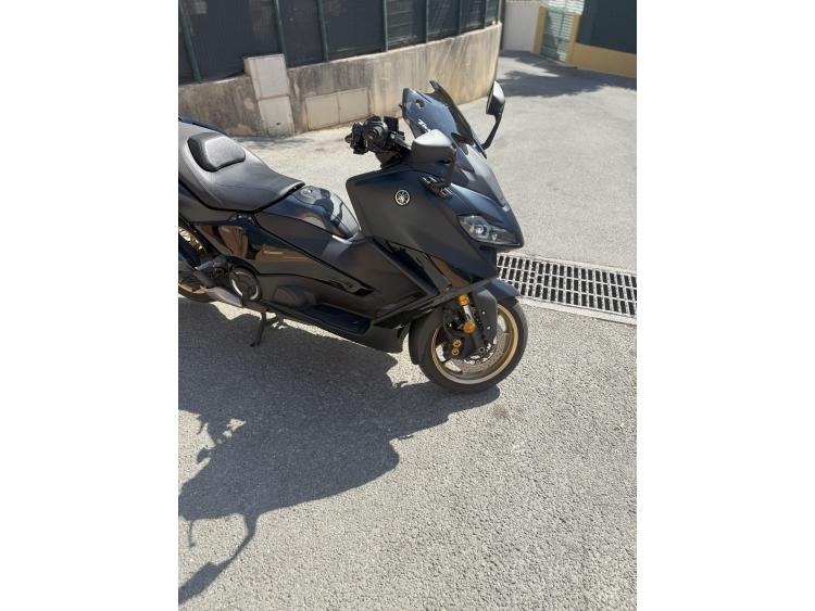 YAMAHA XP T-MAX 560 TECH MAX